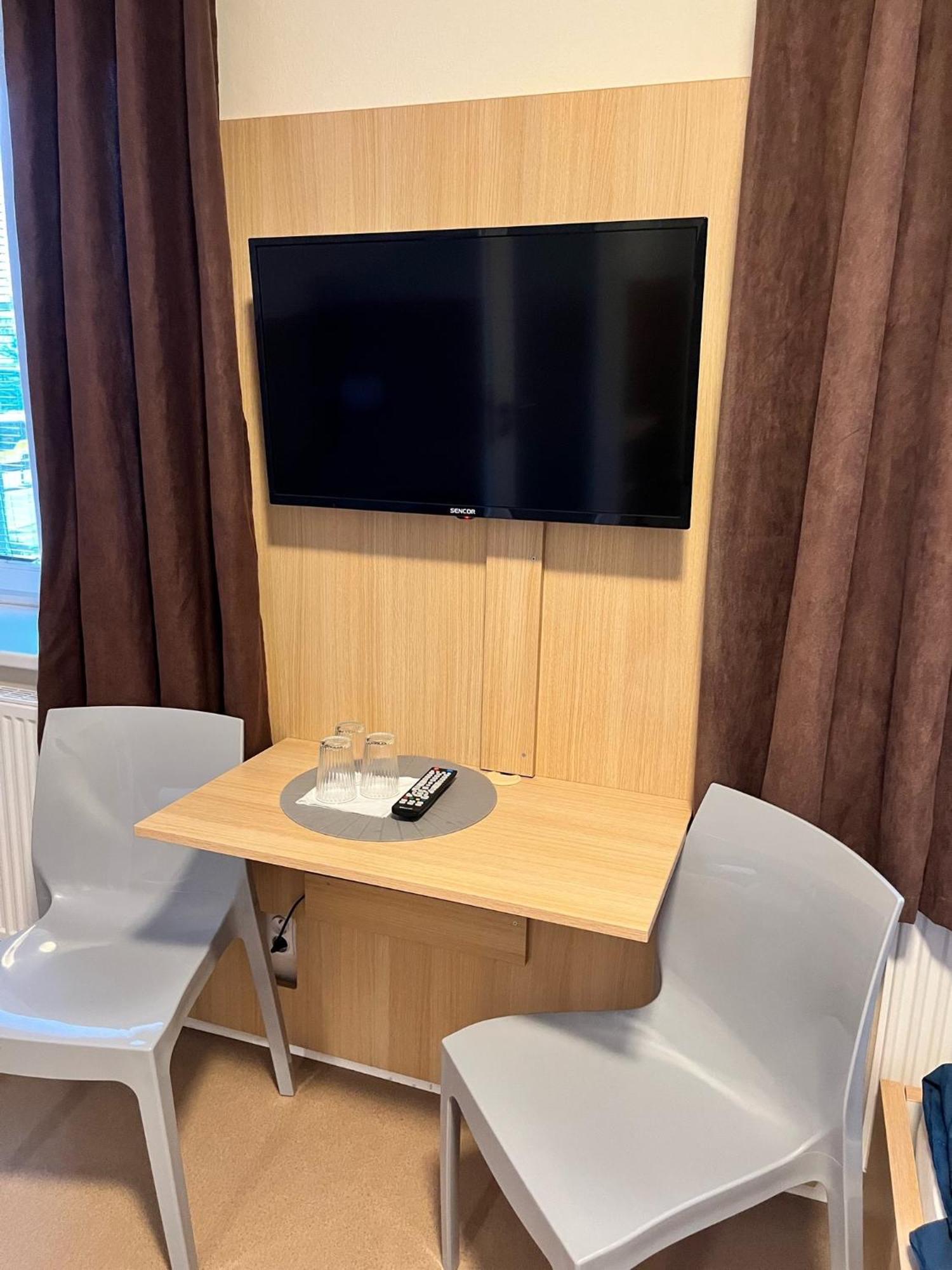פלזן Hotel U Namornika מראה חיצוני תמונה