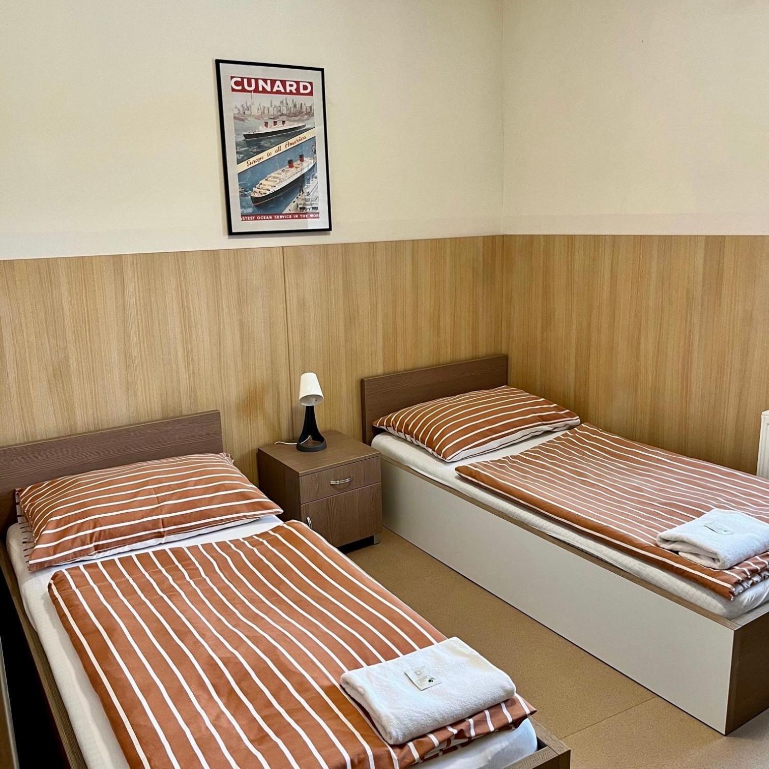 פלזן Hotel U Namornika מראה חיצוני תמונה